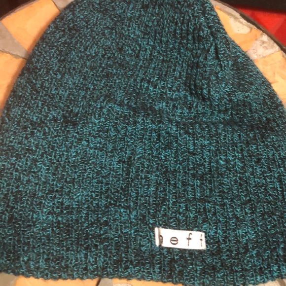 ((($OLD)))NEFF BEANIE - Picture 2 of 6